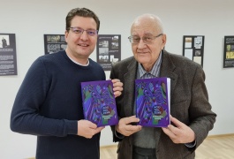  Dainius Radzevičius ir Vytautas Žeimantas su nauja knyga. Jono Staselio nuotrauka
